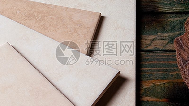 大板瓷砖铺贴的收费标准并非一成不变，它通常由以下几个部分构成：